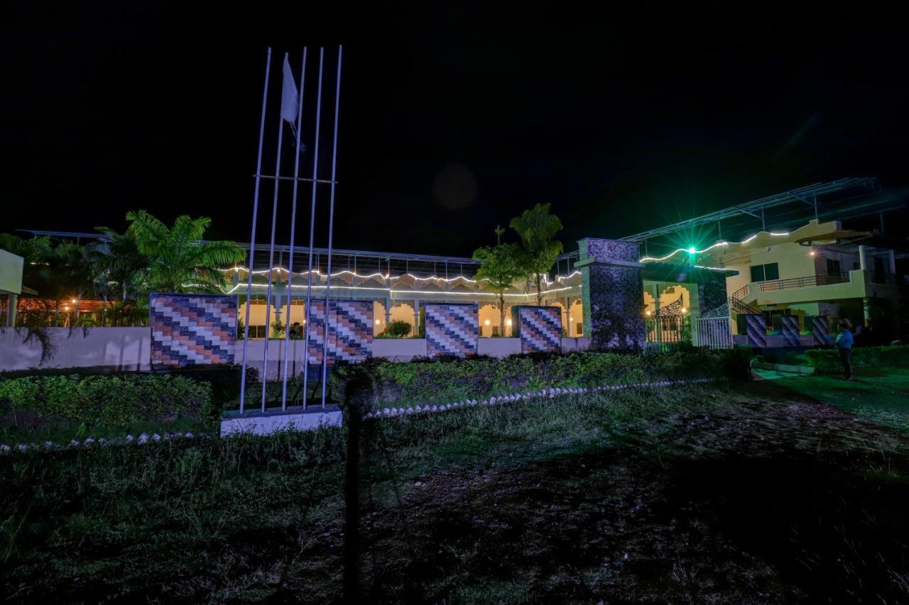 Brindavan Garden Resort & Spa Krishnarajasagara 外观 照片