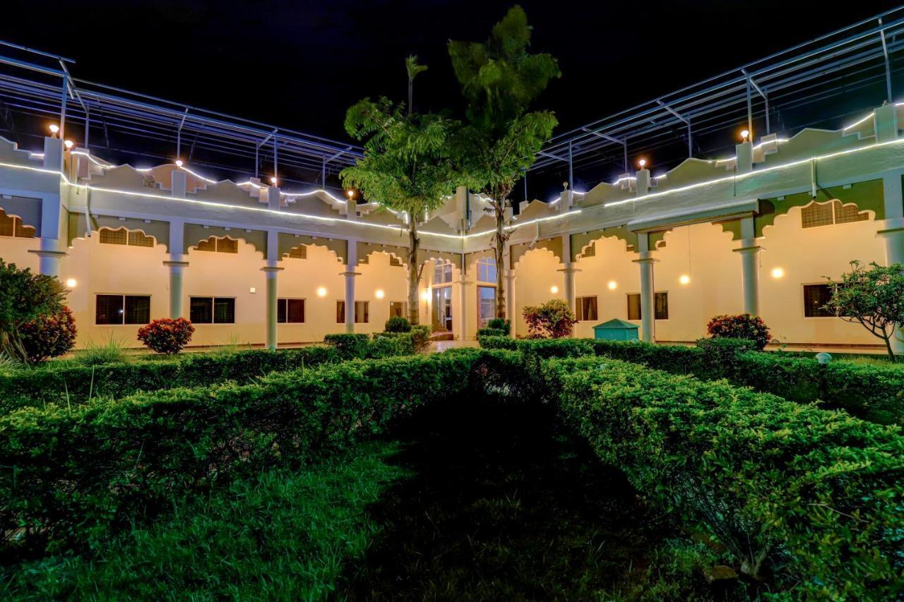 Brindavan Garden Resort & Spa Krishnarajasagara 外观 照片