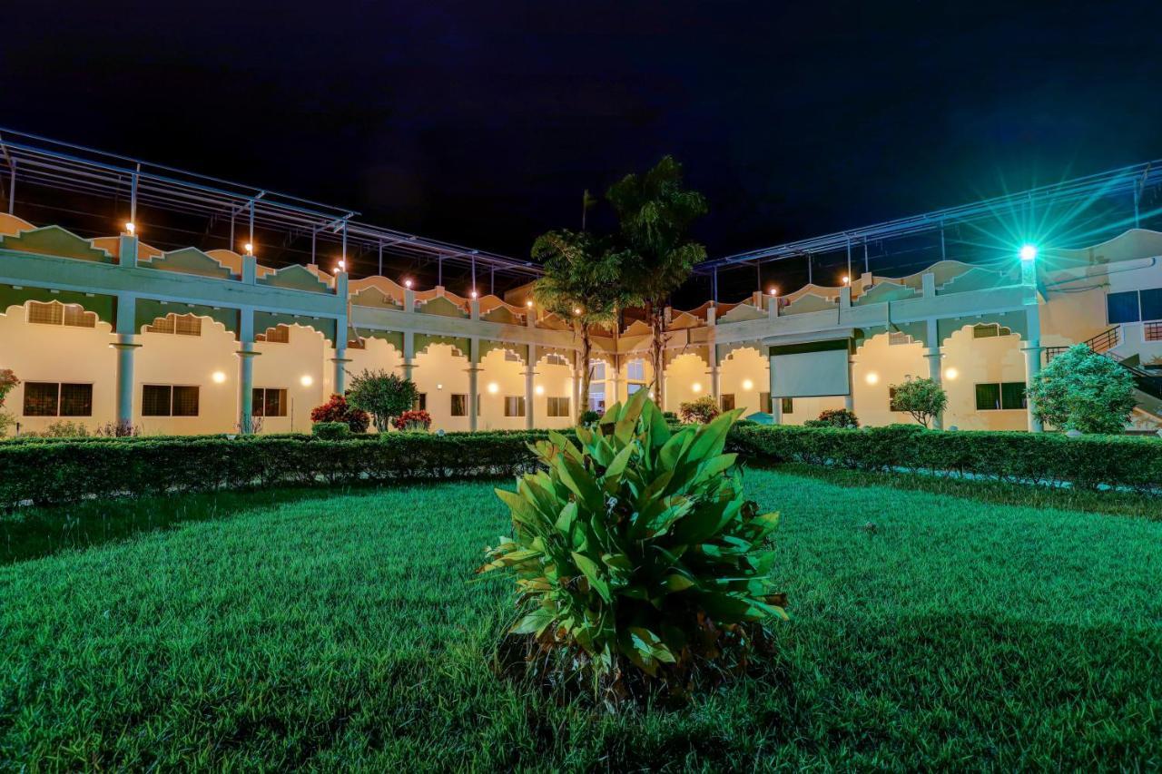 Brindavan Garden Resort & Spa Krishnarajasagara 外观 照片