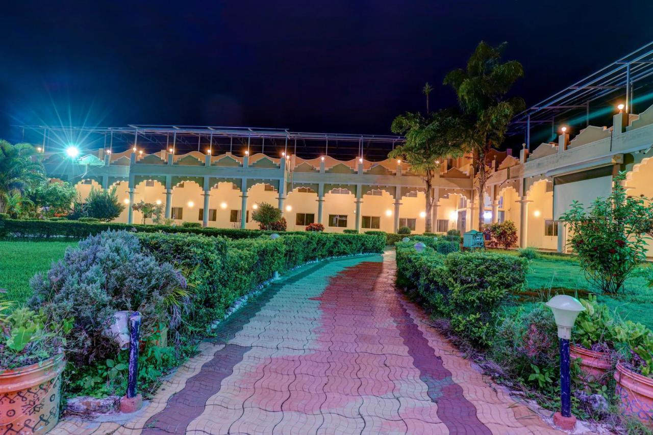 Brindavan Garden Resort & Spa Krishnarajasagara 外观 照片